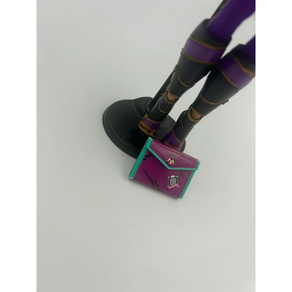 Monster High Schools Out Clawdeen Wolf fashion doll